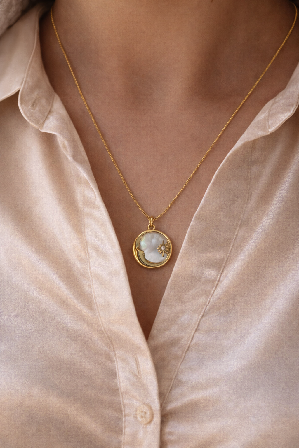 Collana Moon