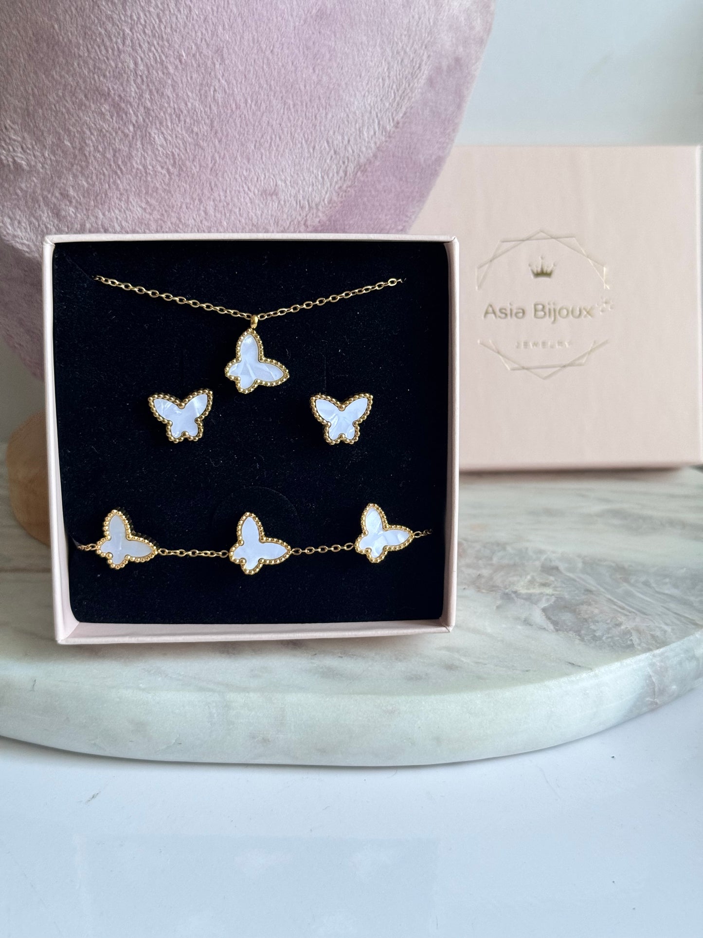 Set Butterfly