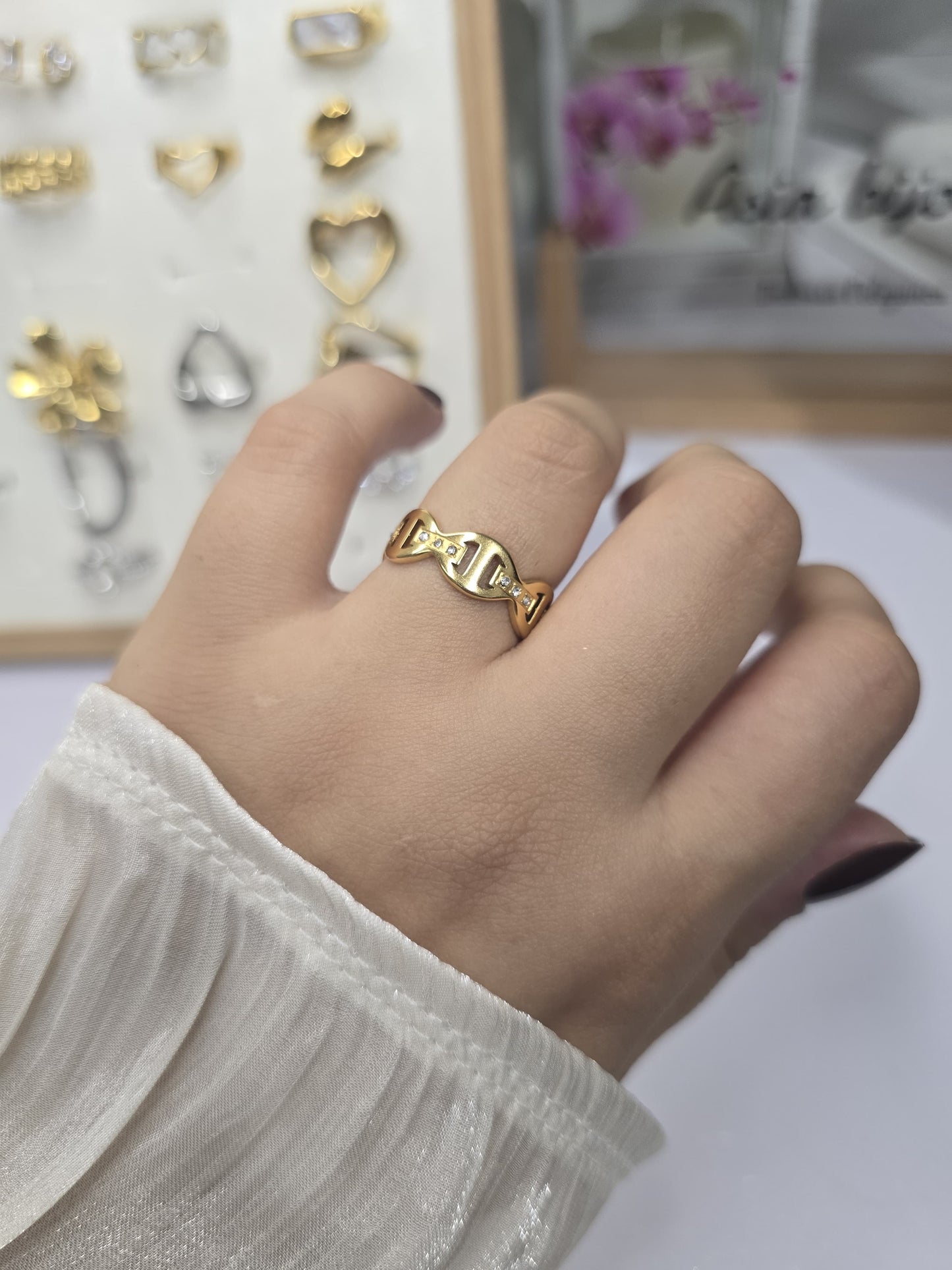 Anello Vanity