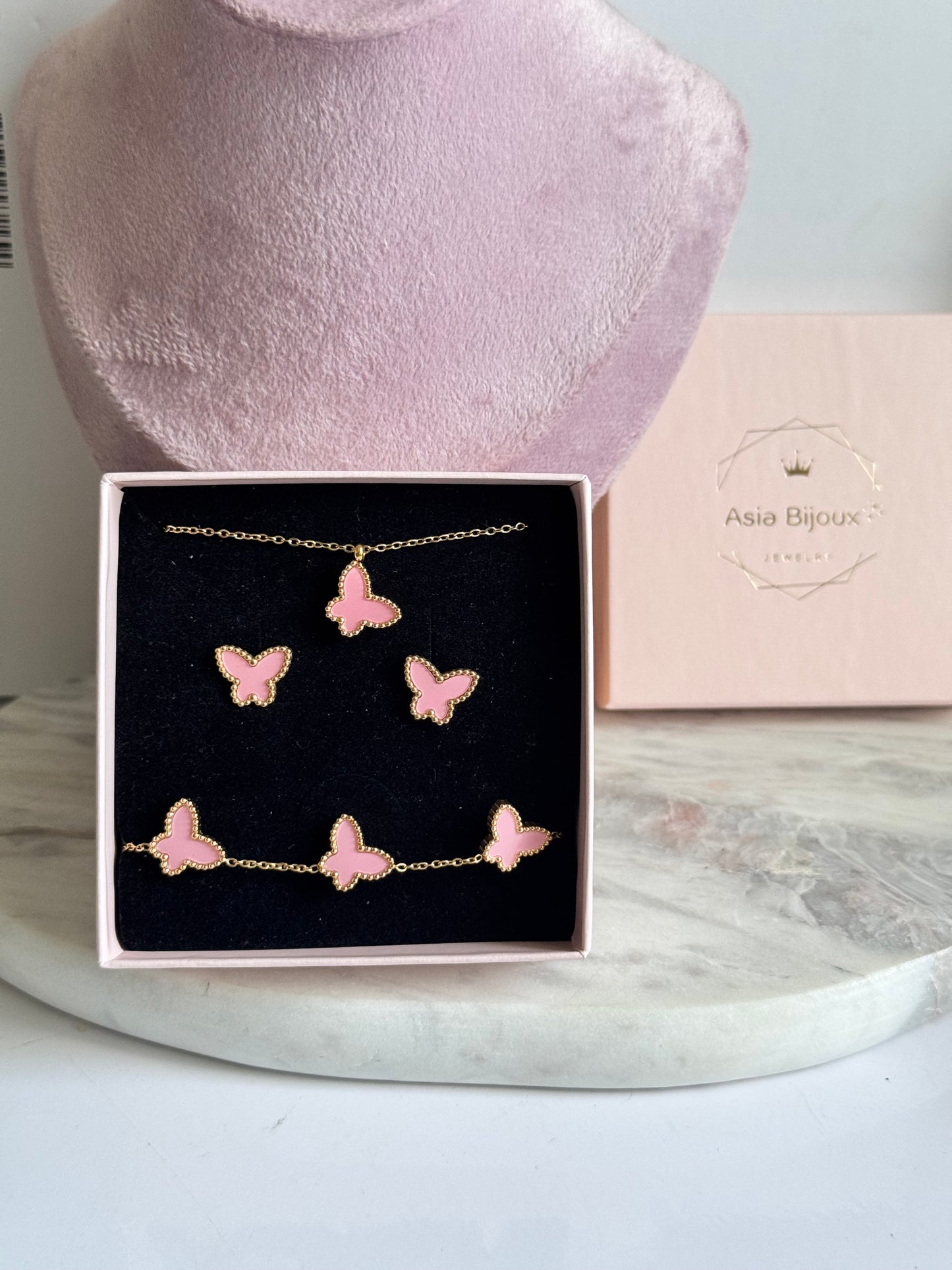 Set Butterfly