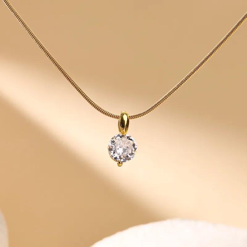 Collana Punto Luce Solitario