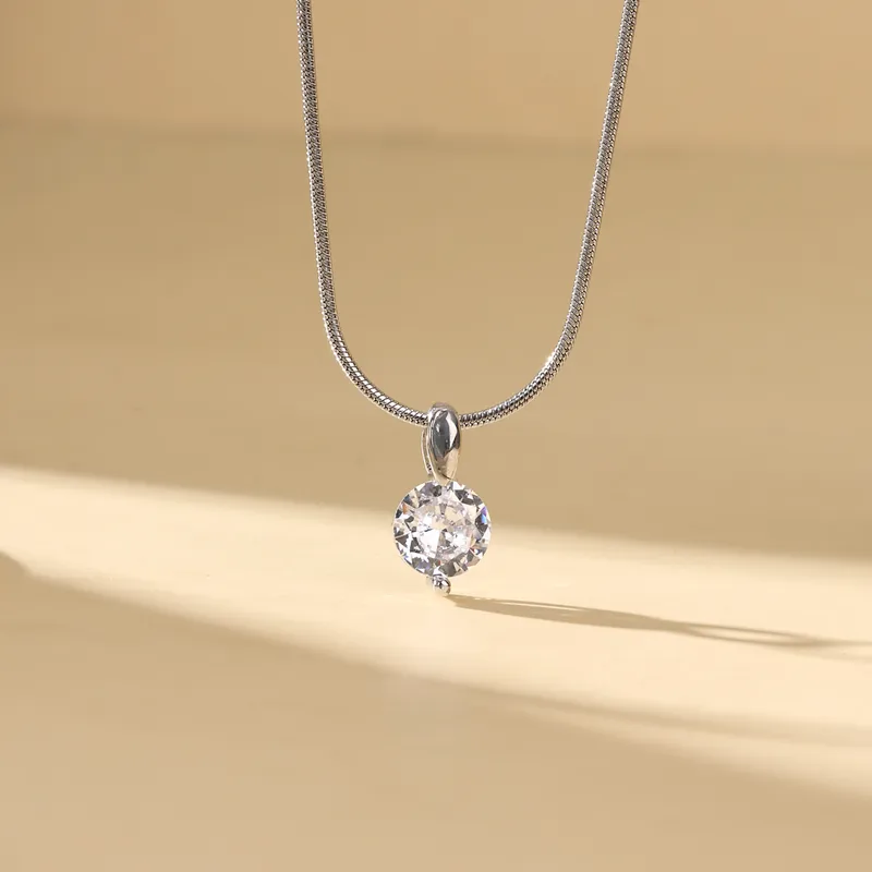 Collana Punto Luce Solitario